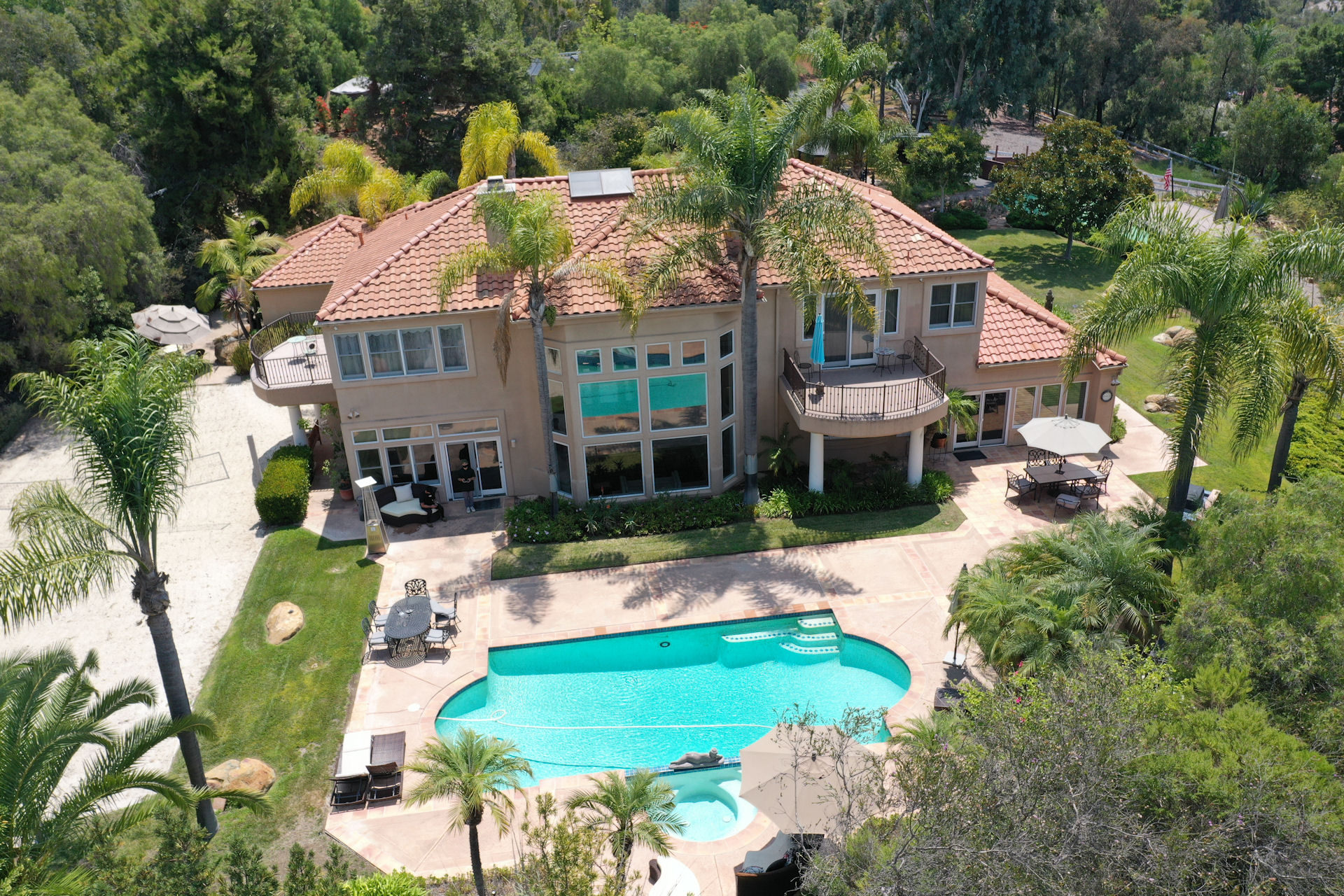 luxury rehab center california
